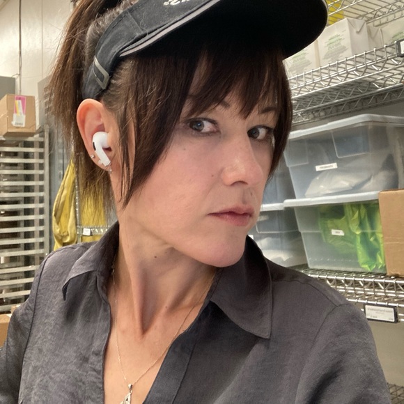 Meet your Posher, Yuri - Picture 1 of 1